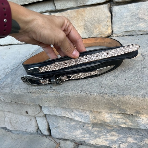 DINGO Tigersnake black leather belt with silver buckle MD163 Sz 32 - Picture 4 of 7